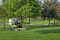 Grillo FD2200 4WD ha una grande resa oraria sia in parchi estesi, impianti sportivi, dove gli spazi sono molto ampi, ma anche nelle aree più complesse ricche di ostacoli, come piante o panchine