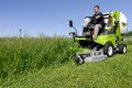 Il taglio dell'erba per il piatto da da 155 cm è affidato a due lame contro-rotanti con terminali flottanti antiurto, montate su dischi che evitano gli urti.
